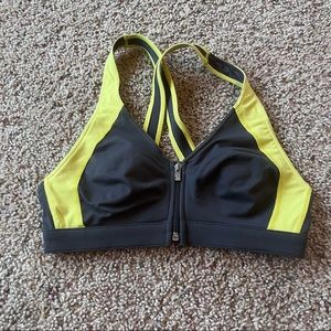 Victoria’s Secret Very Sexy Sport Bra Zip Front Gray Wire Free Unlined Small